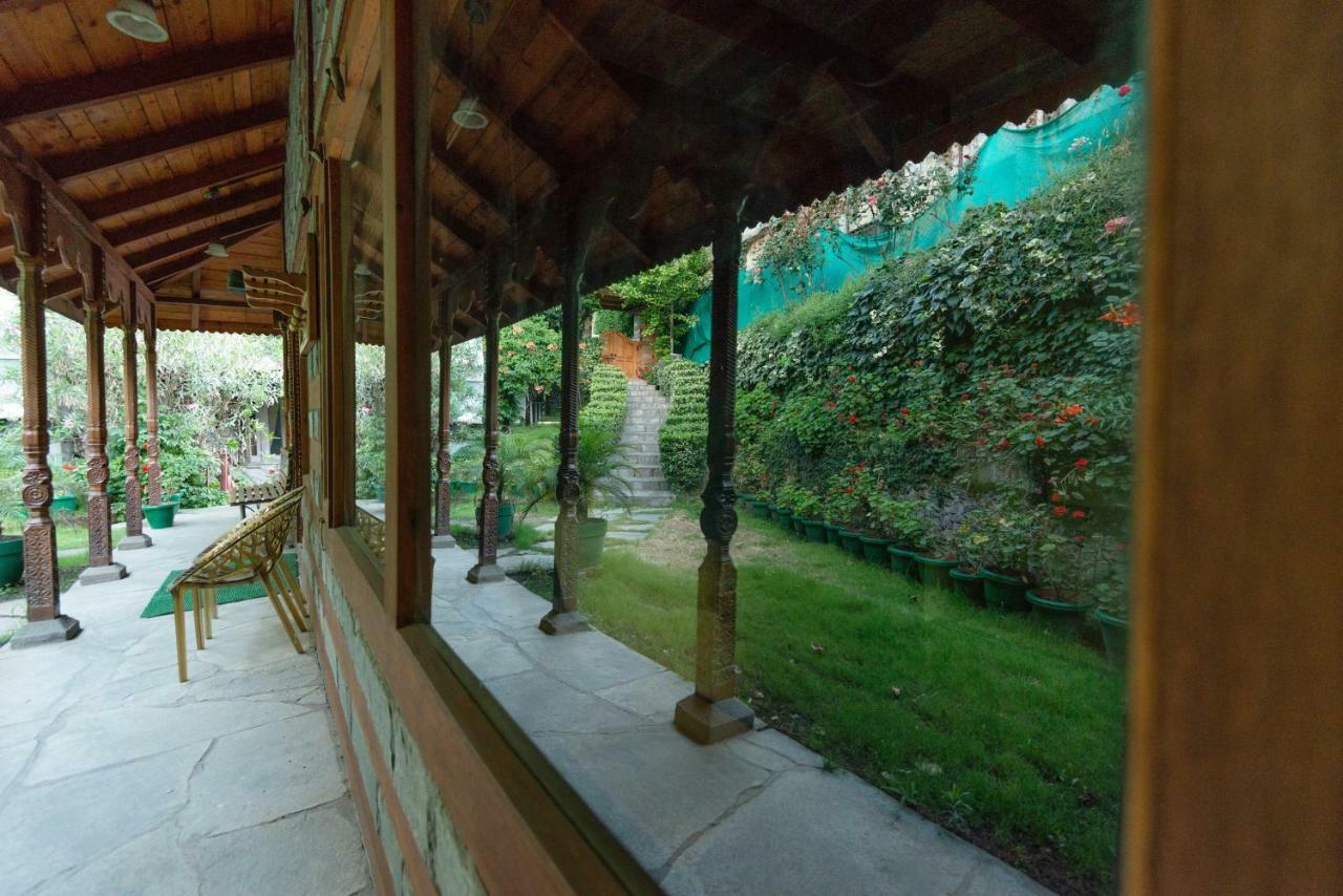 Shobla Kaathkuni Royale Hotel Kullu Exterior photo