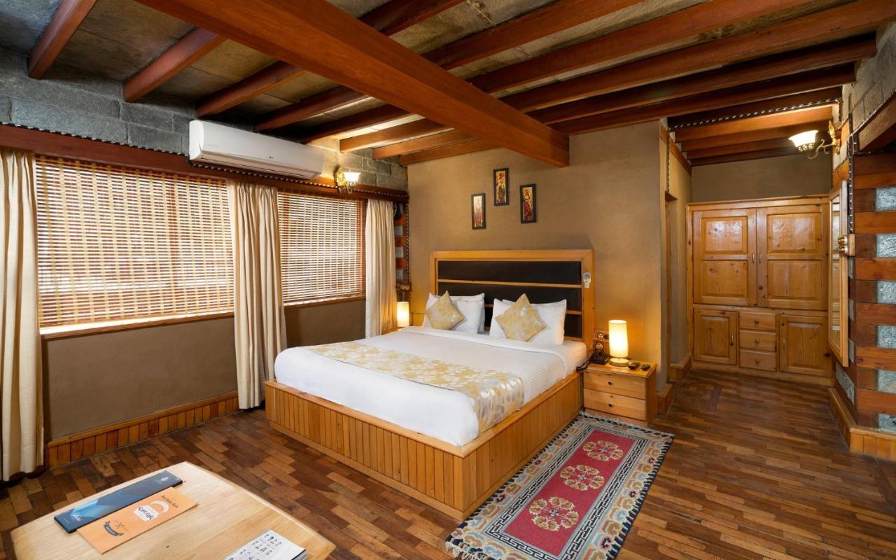 Shobla Kaathkuni Royale Hotel Kullu Exterior photo